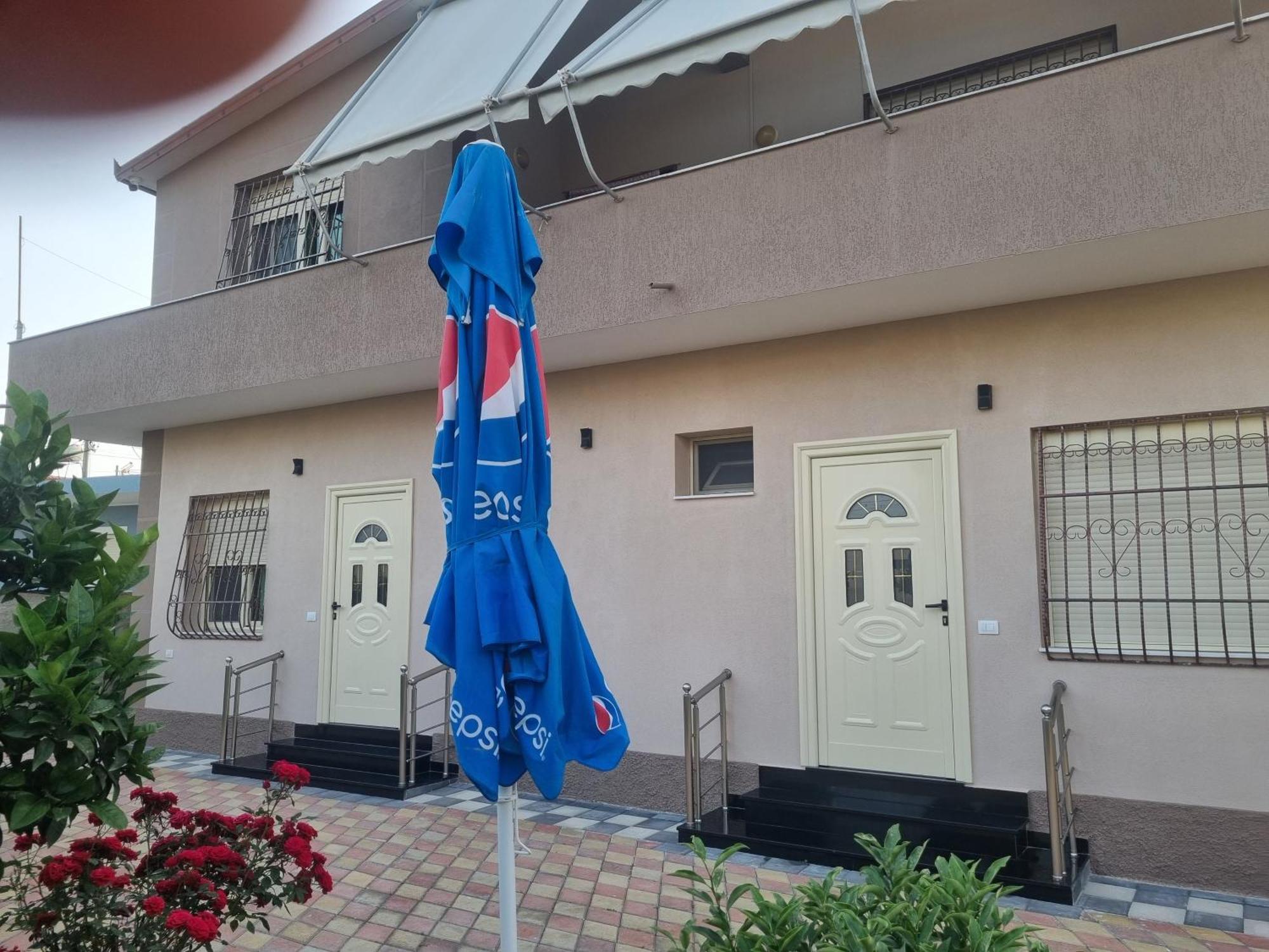 Vila Megi-Rent Room Vlore Exterior photo